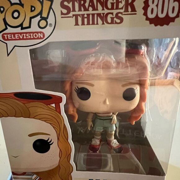 Funko Pop Stranger Things MAX Mayfield Vinyl Figure - Picture 2 of 7